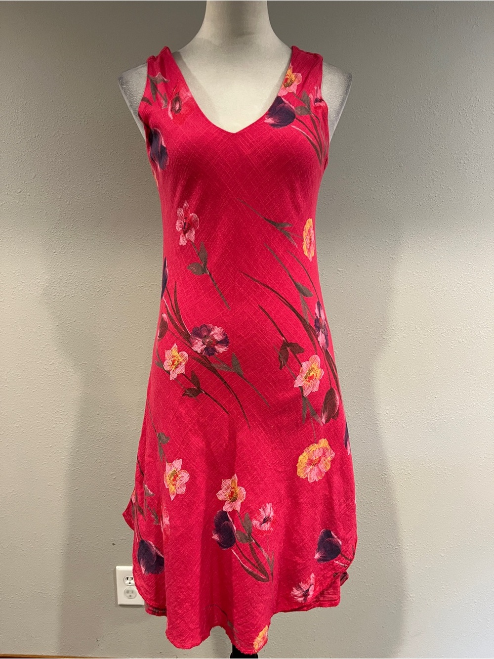 Charlie B. Sleeveless cotton‎ Floral V-Neck knee length Dress size medium